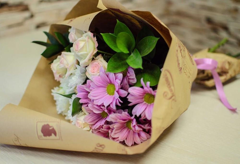 Букет цветов из: Розы и Хризантемы в Вахруши