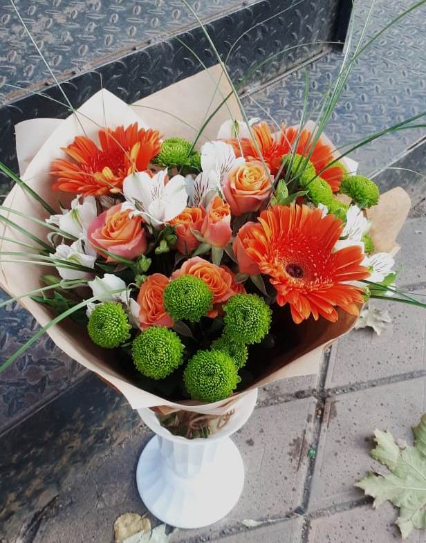 Букет цветов из: Герберы, Хризантемы, Альстромерии и Розы в Вахруши