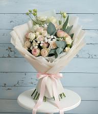 Букет цветов из:  Розы и Лизиантусы в Вахруши