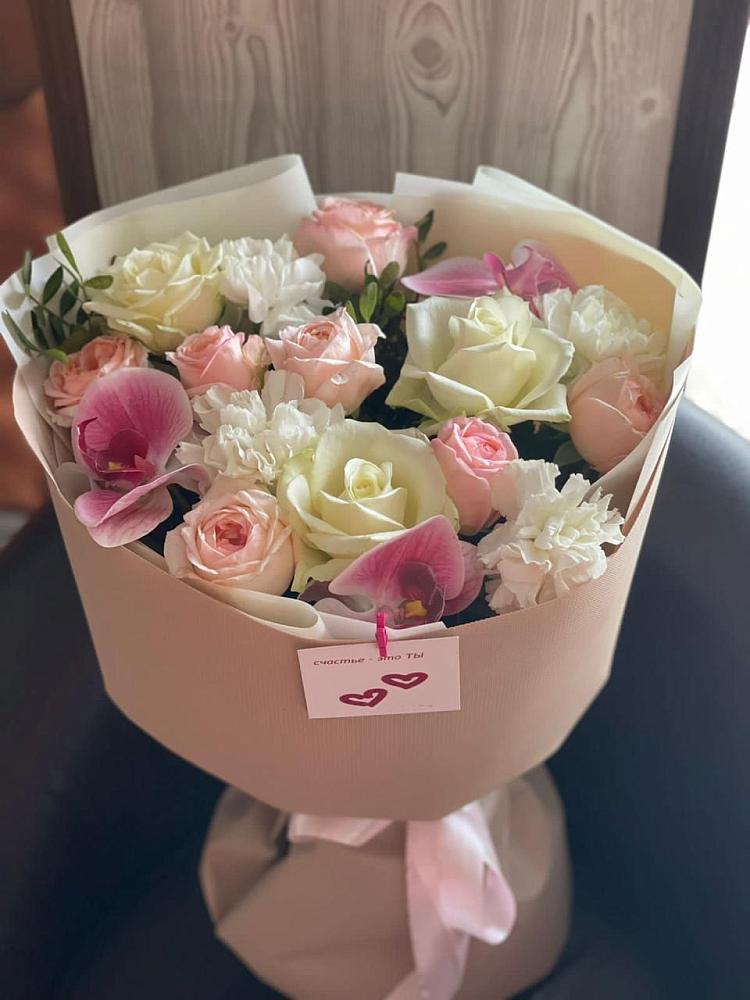 Букет цветов из: Орхидеи, Розы и Гвоздики в Вахруши