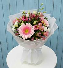Букет цветов из:  Герберы, Альстромерии и Лизиантусы в Вахруши