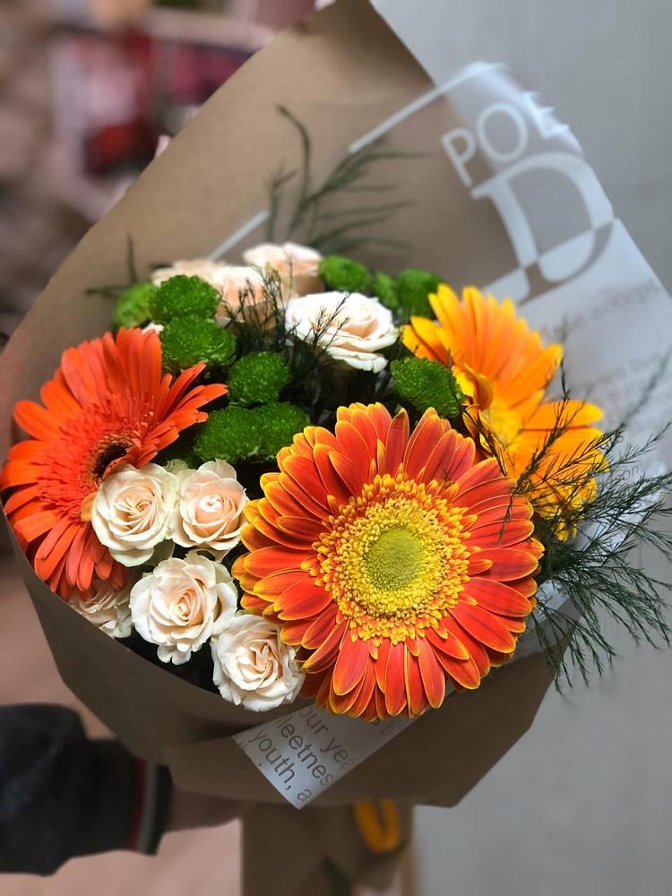 Букет цветов из: Герберы, Хризантемы и Розы в Вахруши