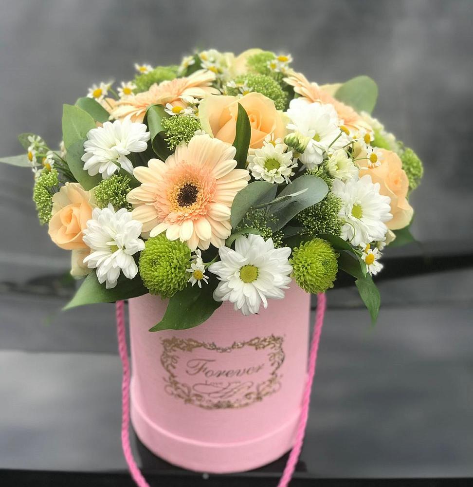 Цветочная композиция из Розы, Герберы и Хризантемы в шляпной коробке в Вахруши