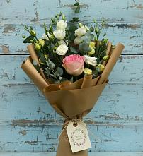 Букет цветов из:  Розы и Лизиантусы в Вахруши