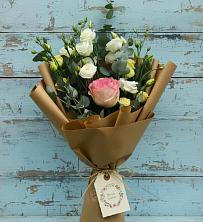 Букет цветов из:  Розы и Лизиантусы в Вахруши